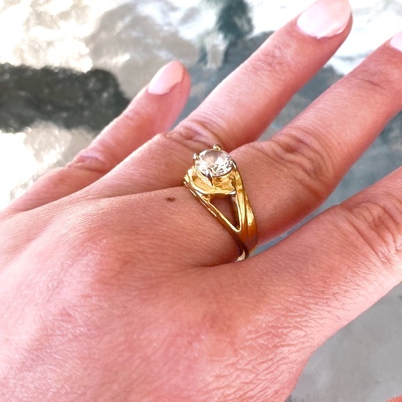 Gold Tone Round Cut Crystal Ring, Size 8 - Picture 5 of 15